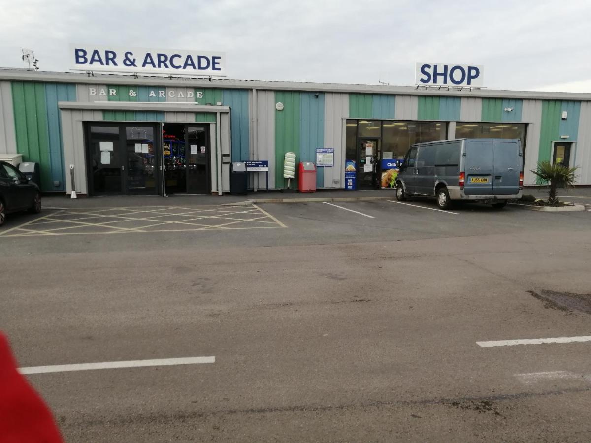 Hotel 617 Seawick Jaywick Sands Exterior foto